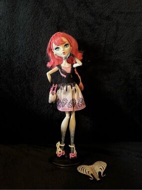 C.A cupid monster high sweet 1600